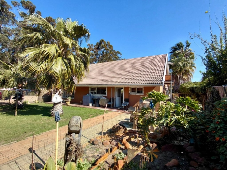 5 Bedroom Property for Sale in Penhill Western Cape